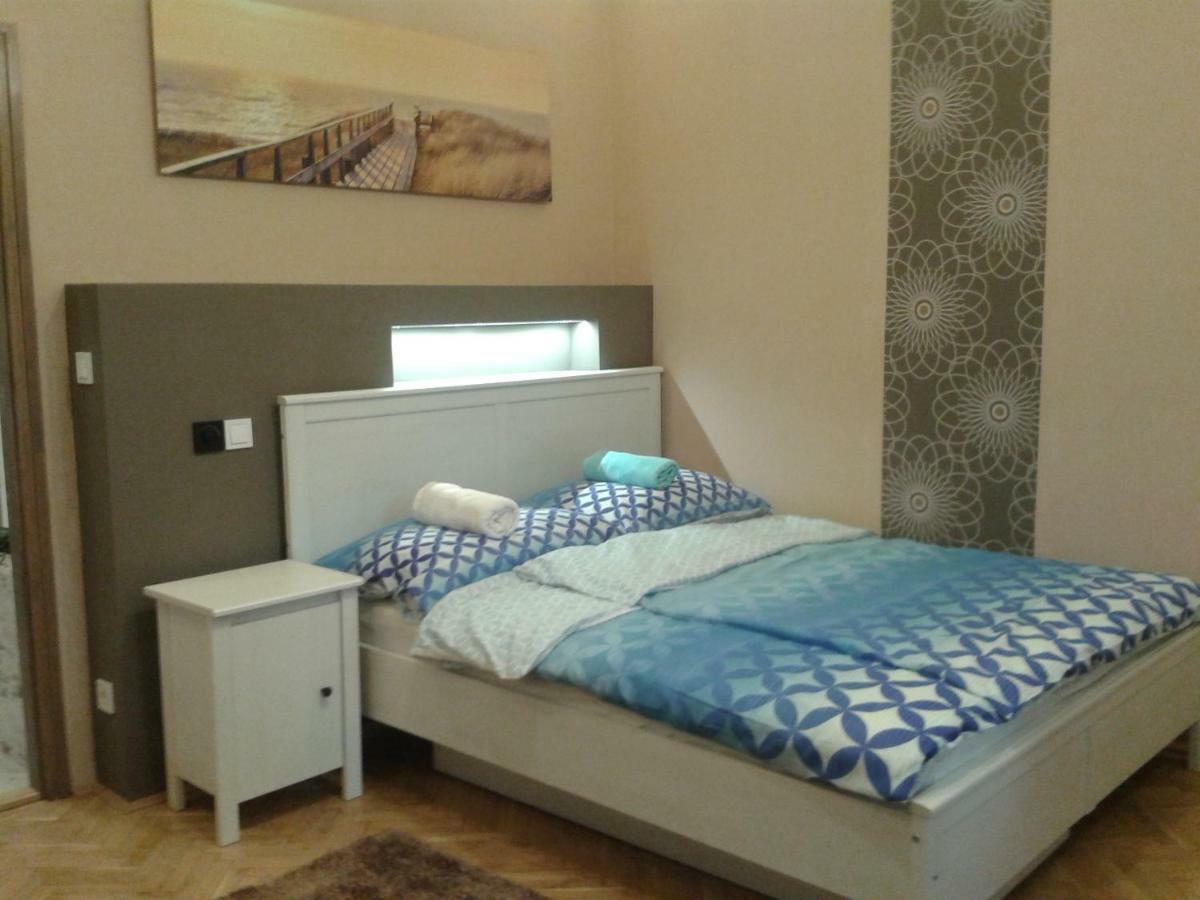 Lily Apartman Budapeszt Zewnętrze zdjęcie